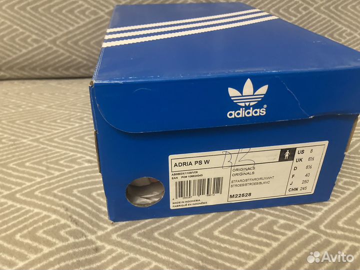 Кроссовки женские adidas