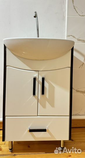 Тумба с раковиной для ванной 50 см