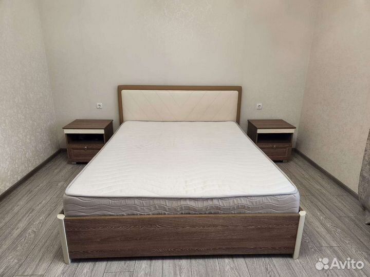 Кровать