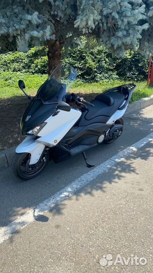 Ямаха T Max 530