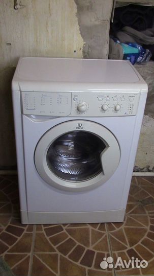 Стиральная машина Indesit iwsc 4085 (Италия ориг.)