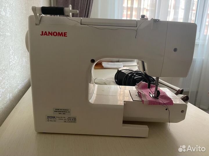Швейная машина Janome ms100