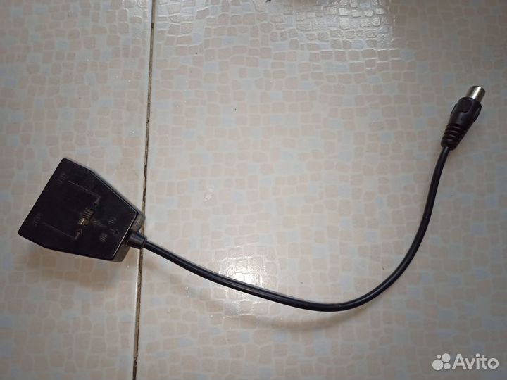 Антенный переходник: 1 папа, 2 мамы.переключатель