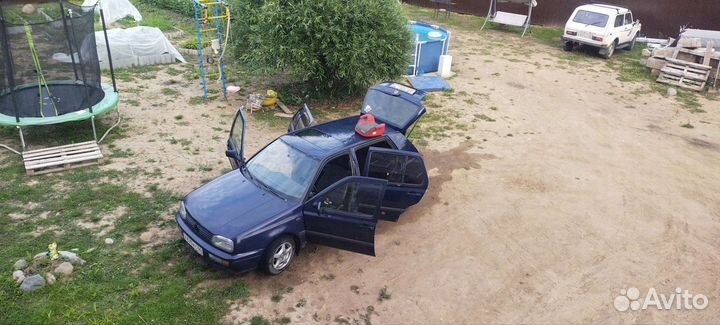 Volkswagen Golf 1.6 МТ, 1996, 153 000 км