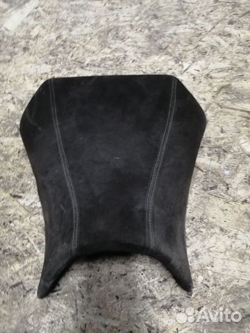 Продам сидения водителя на Yamaha R1 2000 2001