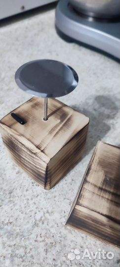 Подставка-кубик для кондитерских гвоздиков