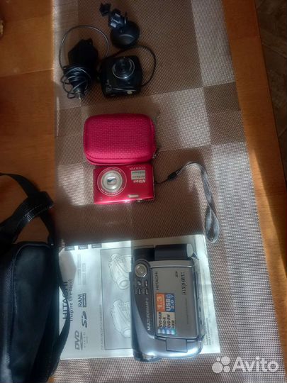 Видеокамера, видеорегистратор, фотоаппарат