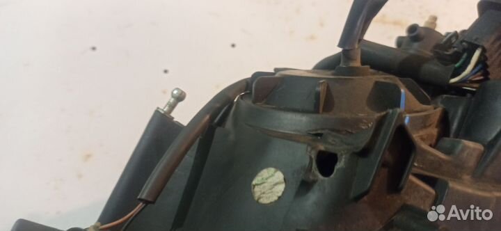 Фара правая на mitsubishi lancer 10