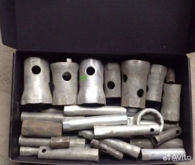 Трубчатые ключи. Цена за все 15 шт