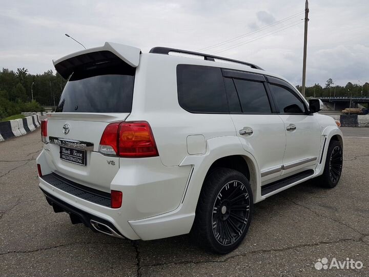 Land Cruiser 200 комплект обвеса Wald Black Bison