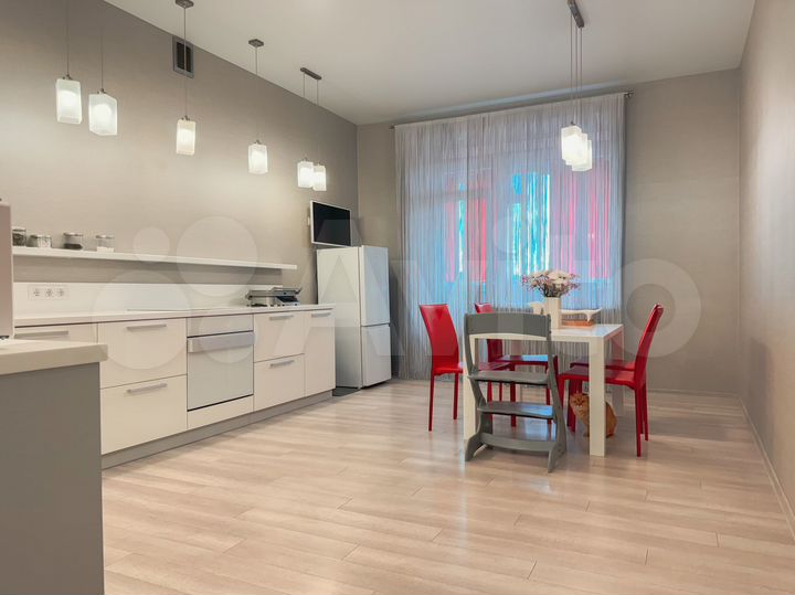 4-к. квартира, 130 м², 5/9 эт.