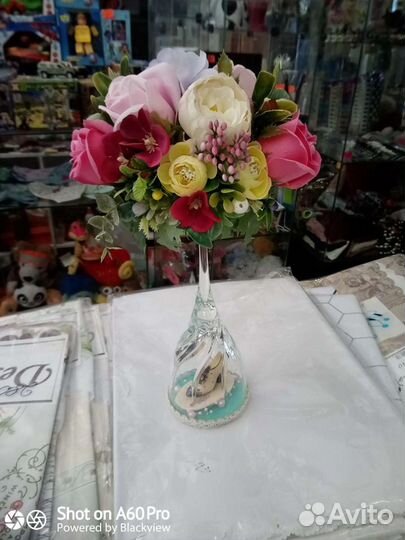 Цветочный топиарий на бокале 