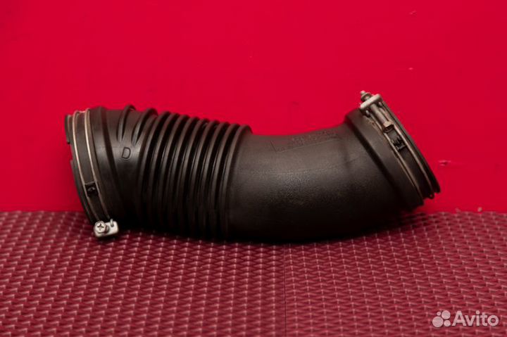 Патрубок воздушного фильтра Toyota Land Cruiser