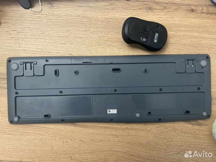 Клавиатура с мышкой беспроводная