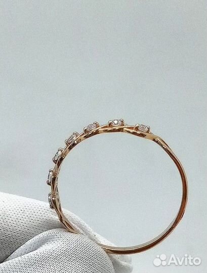Золотое кольцо с фианитом 17,5р