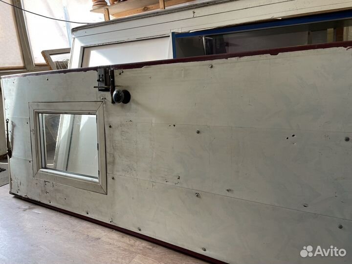 Дверь железная