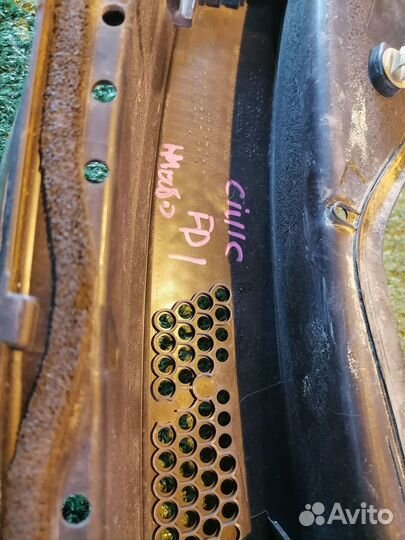 Жабо Honda Civic FD1