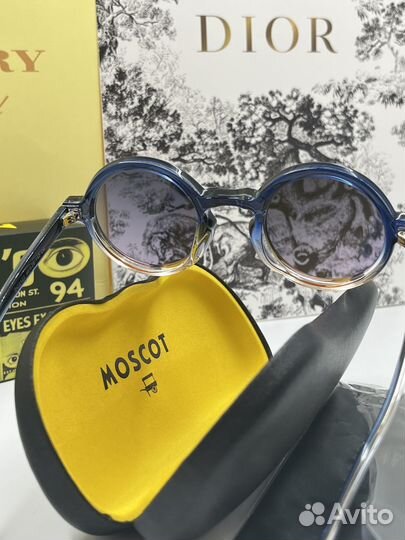 Солнцезащитные очки женские moscot