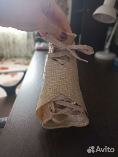 Лангетка на ногу