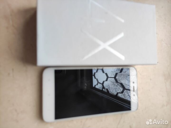 Xiaomi Redmi 4X, 3/32 ГБ