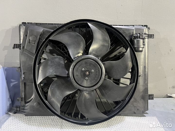 Вентилятор w212 w204 mercedes