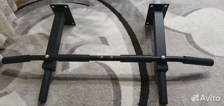 Турник настенный бу