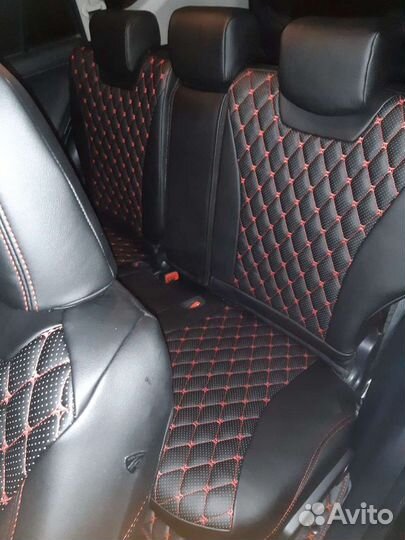 Чехлы Toyota Rav4 - Camry - Corolla Премиум с крас