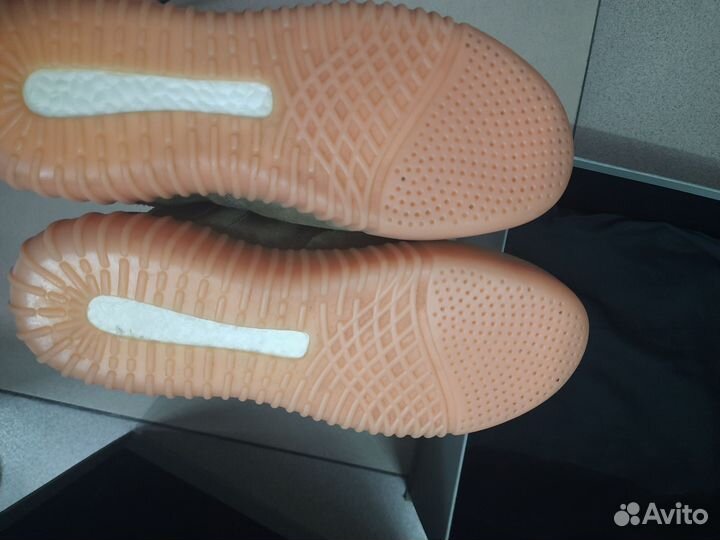 Кроссовки adidas Yeezy Boost 750 коричневые