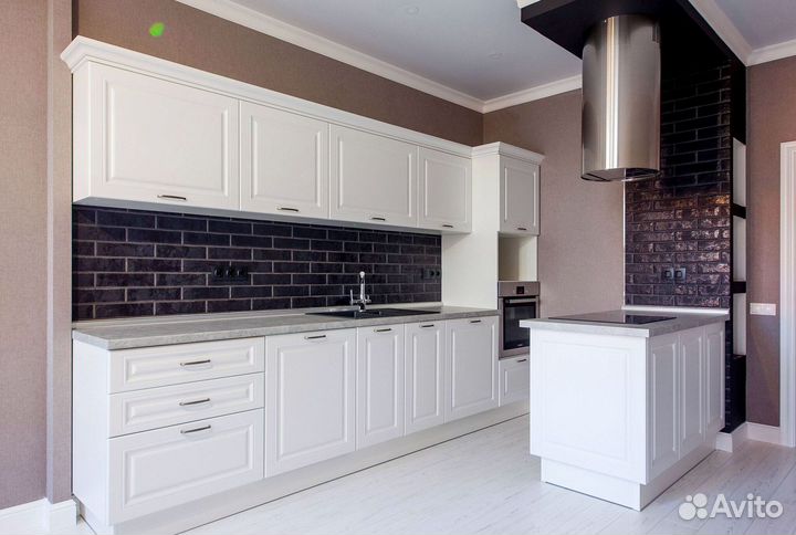 Кухня угловая на заказ.мдф фасады