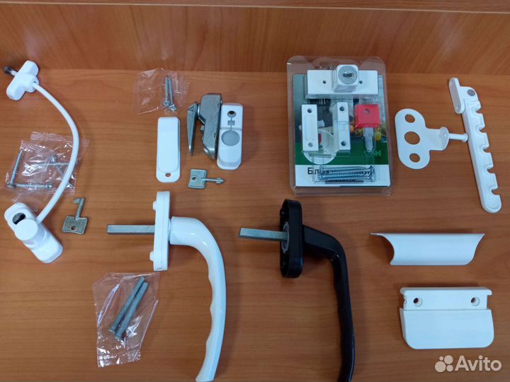 Детский замок, ручки оконные