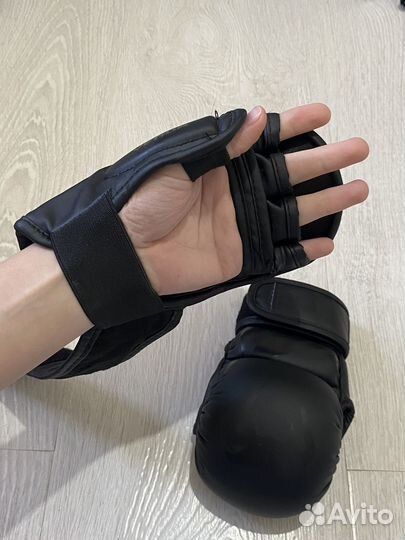 Перчатки Venum для мма крабы
