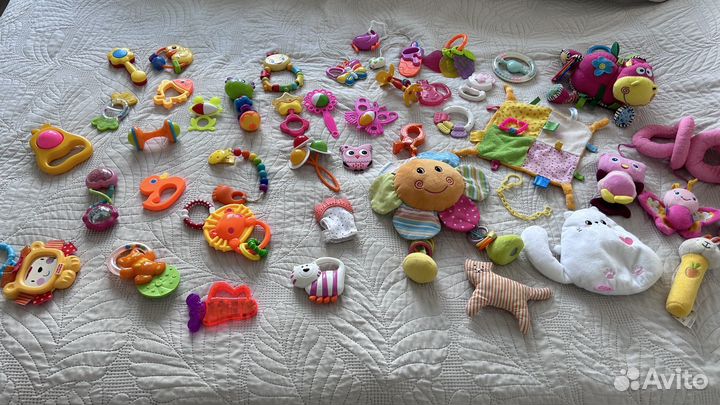 Большой пакет развивающих игрушек до года 2