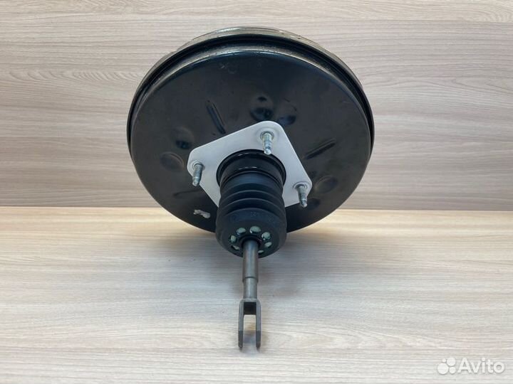 Вакуумный усилитель Renault Logan