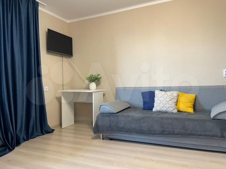 2-к. квартира, 50 м², 1/9 эт.