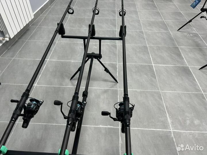 Карповый набор на 3 уд с род подом и сигналками