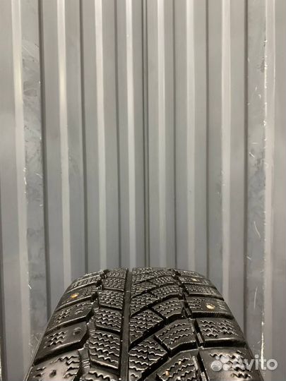 Viatti Brina Nordico V-522 185/60 R15 84T