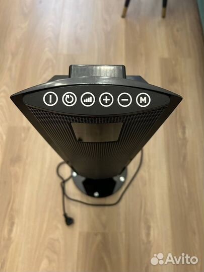 Керамический обогреватель Bork 0702