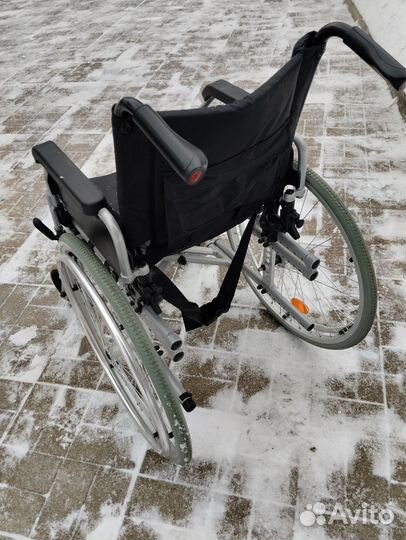 Коляска инвалидная