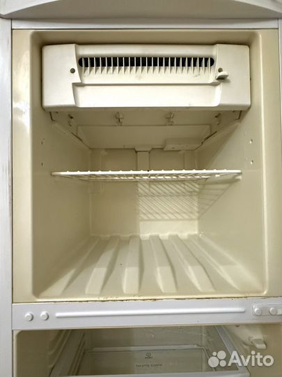 Холодильник «indesit» в хорошем состоянии бу