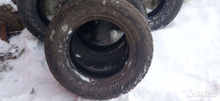 Bridgestone Dueler A/T 265/65 R17