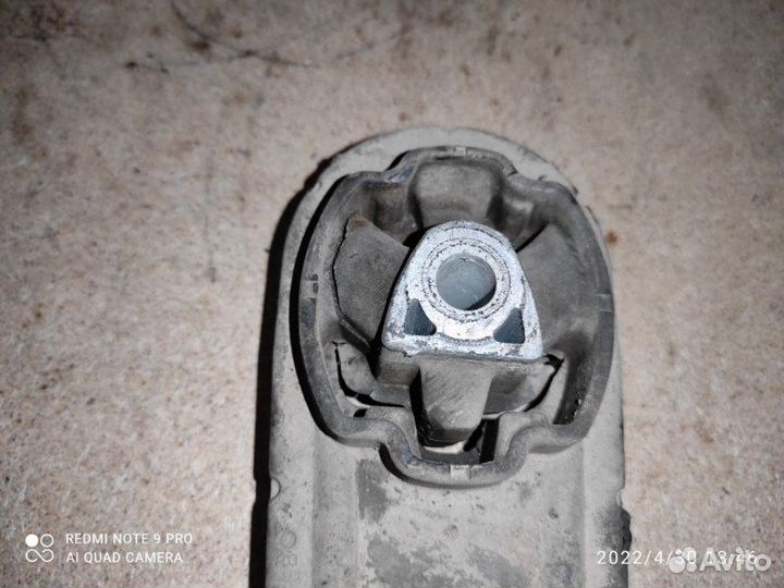 Опора двигателя LADA Largus универсал 1.6 2019