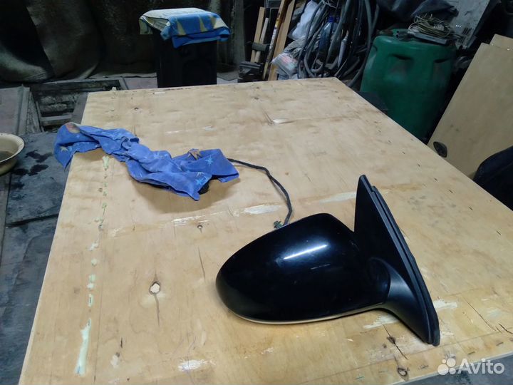 Боковое зеркало правое на Фольксваген jeta