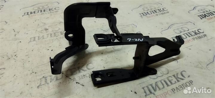 Кронштейн (сопут. товар) Audi A8 D3 4E 2004-2010