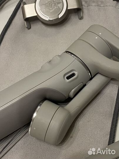 Стабилизатор для смартфона DJI Osmo Mobile 5 серый
