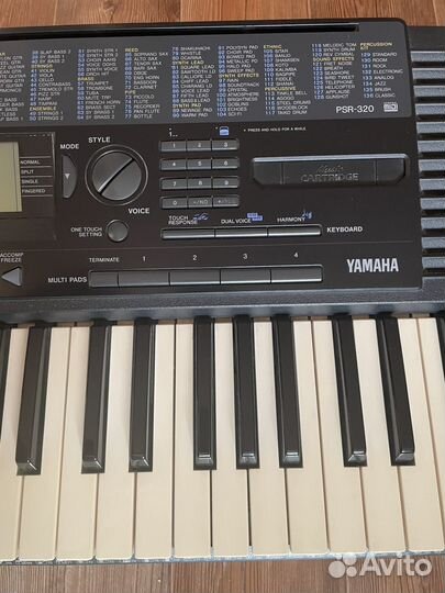 Синтезатор Yamaha PSR-320