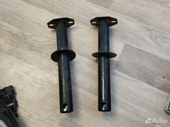 Кронштейн бампера на лада 2121 нива передний