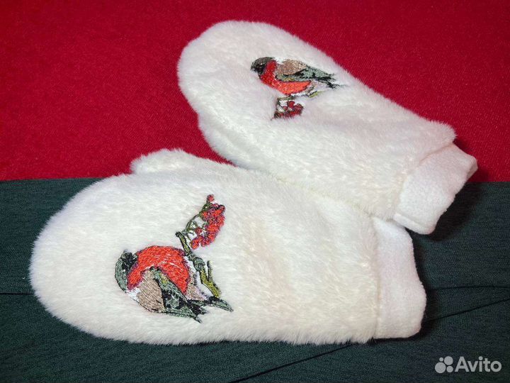 Варежки с вышивкой