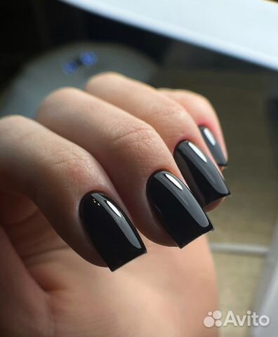 Маникюр и педикюр