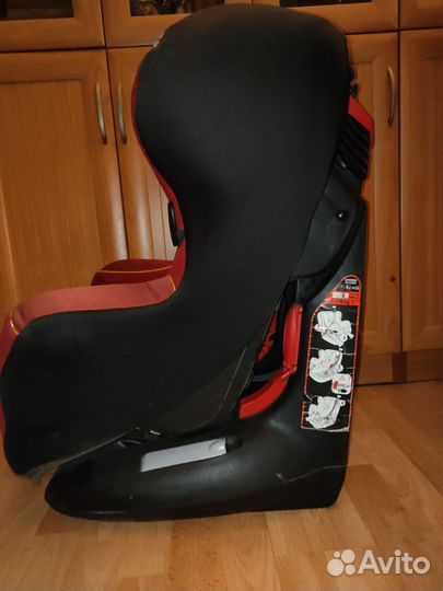 Автомобильное детское кресло от 9 до 18 кг