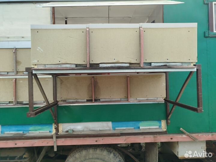 Пчелопавильон